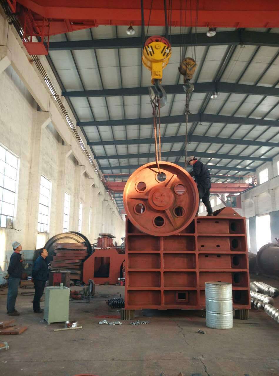 顎式破碎機(jī)如何拆卸？耐磨件的壽命以及更換方法？